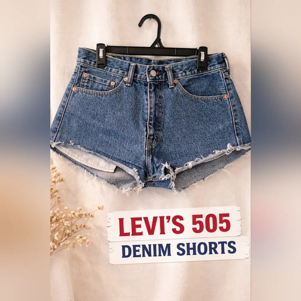 Levi’s 505 Cutoff Denim Shorts W32 Distressed Raw Hem Vintage - Picture 1 of 6